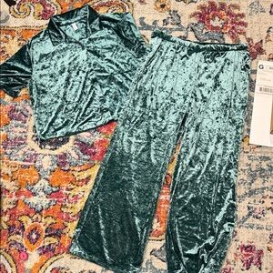 Stars Above Crushed Velvet Green Pajama Set